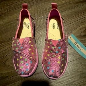 Toms Alpargata Hearts size 11 (tiny), new in box